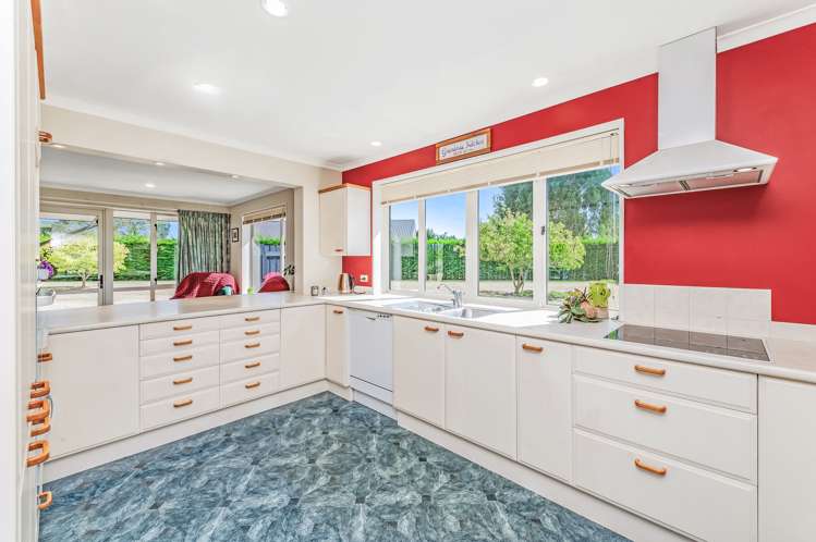 21 Churchlea Place Darfield_13