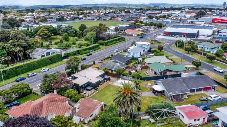 337 High Street Hawera_8