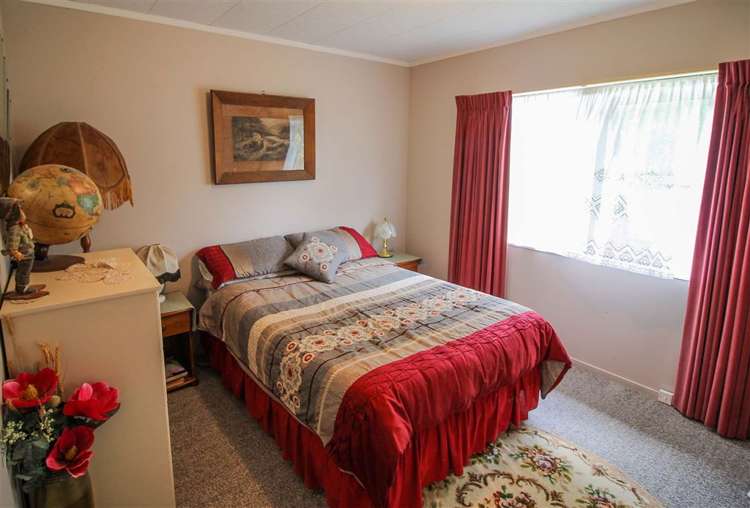 8 Russell Avenue Te Aroha_7