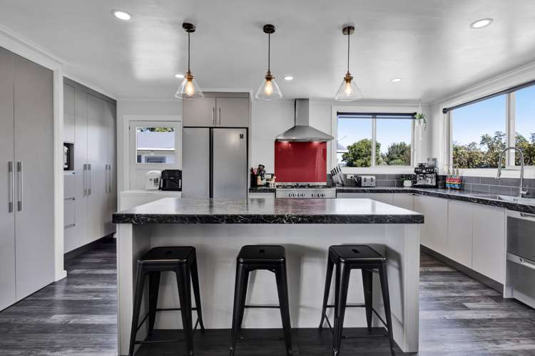 30 Fairfield Road Hawera_6