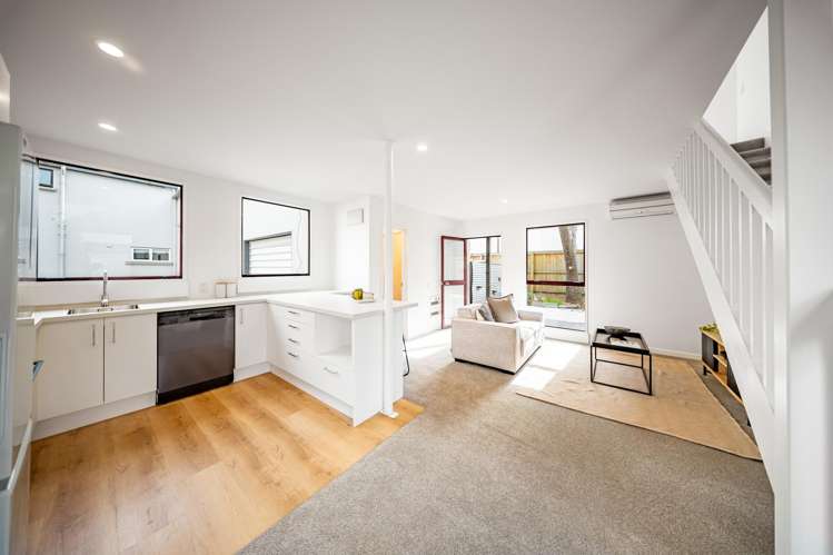 4/16 Derby Street Saint Albans_1