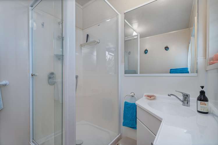 4 Courtney Place Pauanui_17