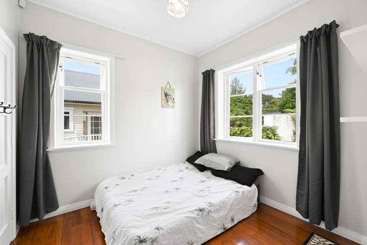 4 Valley Terrace Hamilton Central_24