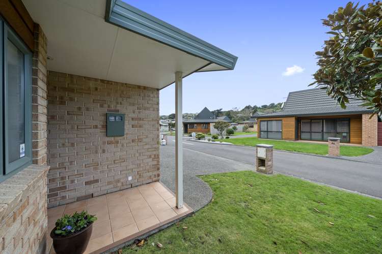 63/42 Main Road Tawa_18