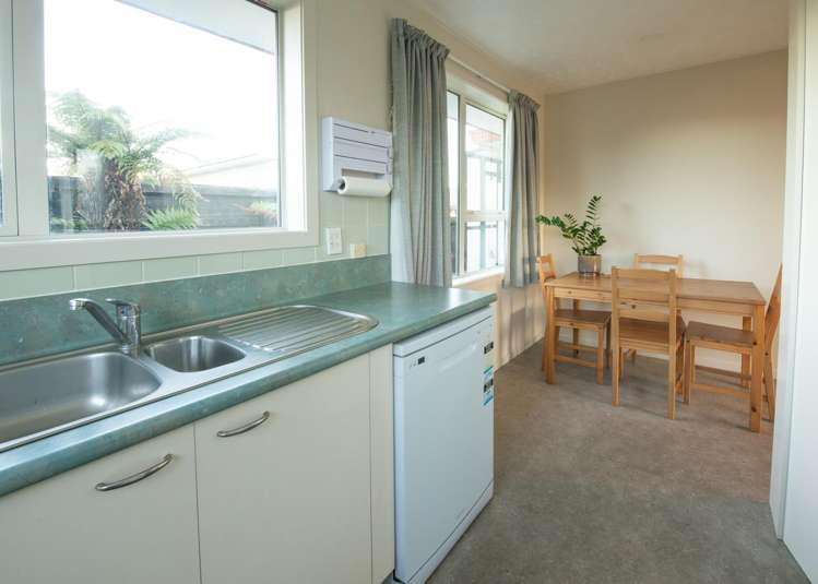 2/7 Kissel Street_4