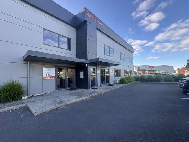 20 Jean Batten Drive Mt Maunganui_1