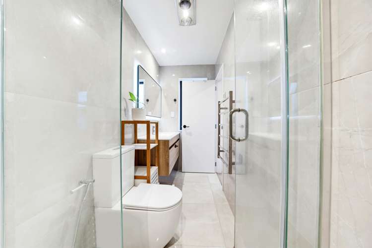 8 Hughs Way Flat Bush_19