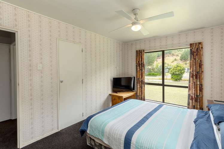 16 McLaughlin Drive Tinui_11