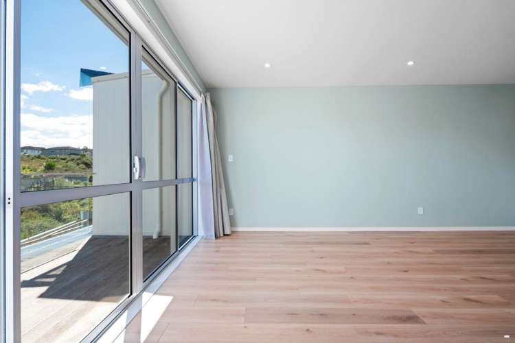 1/10 Vinifera Place Albany_10