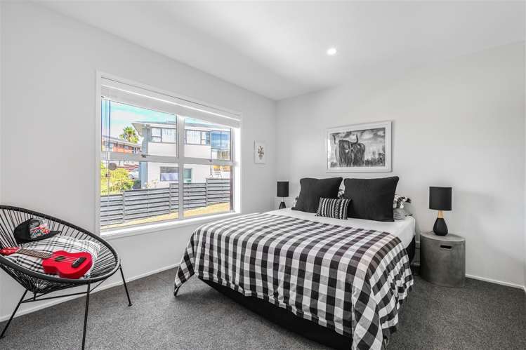 3/25 Waitemata Road Hauraki_13