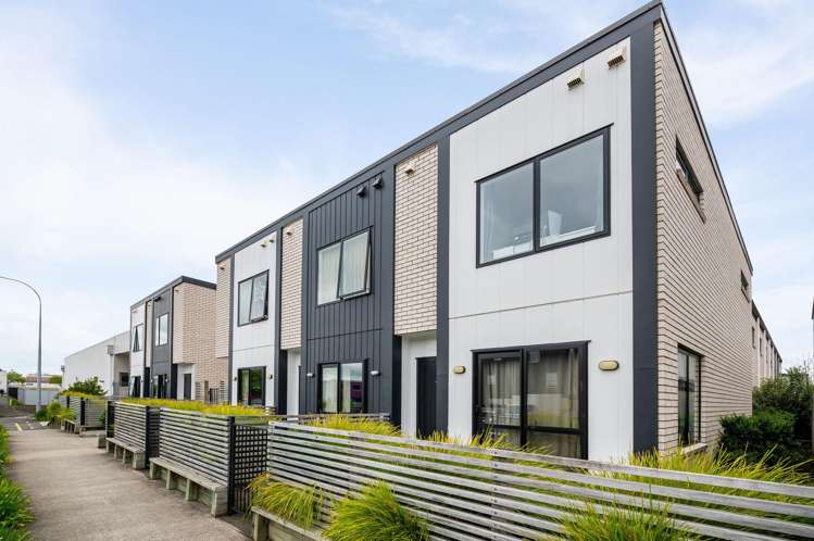 5/1 Vialou Street Hamilton Central_0