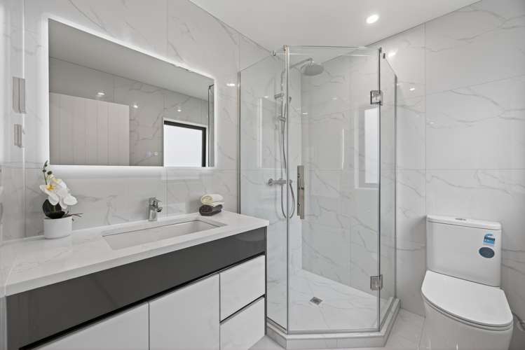 2 Ballyalton Crescent Flat Bush_28