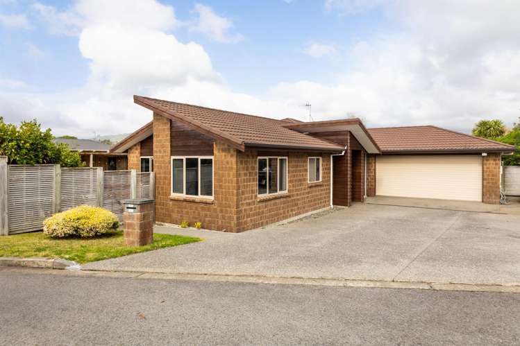 28 Simpson Crescent Raumati Beach_0