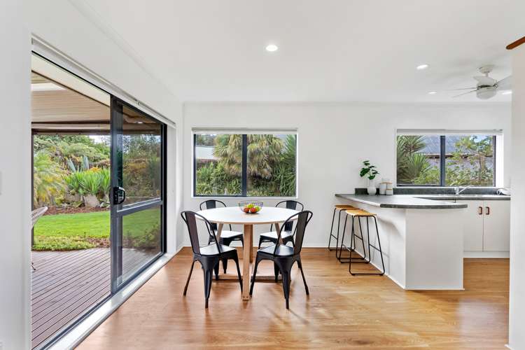 8 Maddendale Place Maungakaramea_8