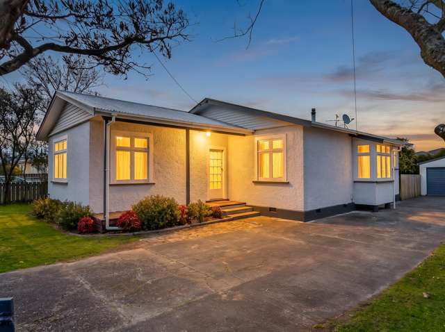 A Bungalow to Fall For