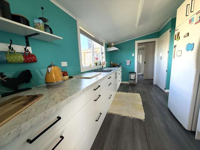 13 Wood Street Kaka Point_4