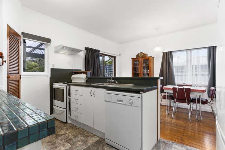 35 Forest Hill Road Henderson_6