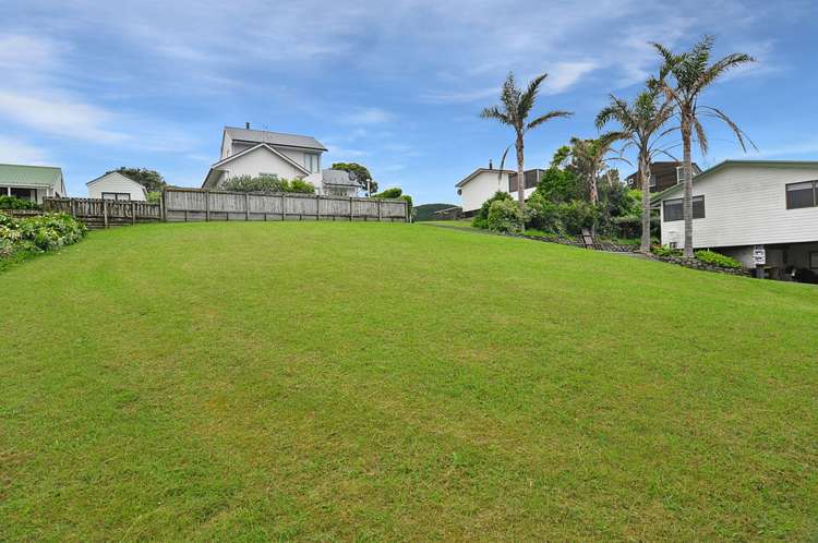 141 Bambury Place Onemana_9