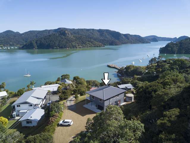 DREAM HOME IN WHANGAROA HARBOUR