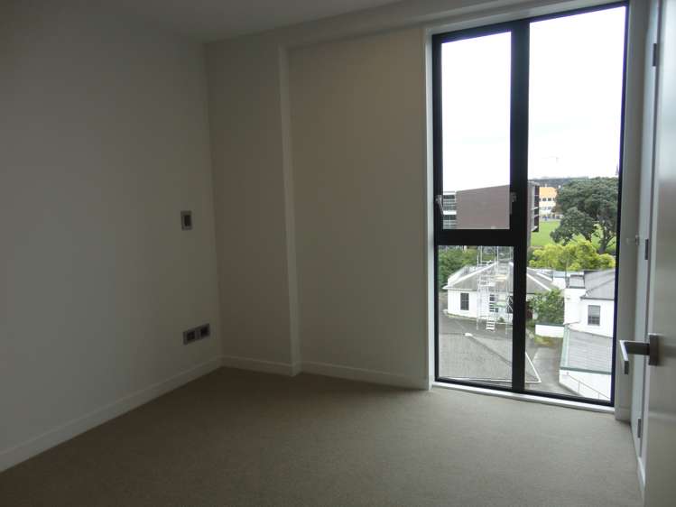 501/10 Lion Place Epsom_9