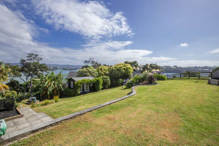 21 Kanuka Road Sandspit_15