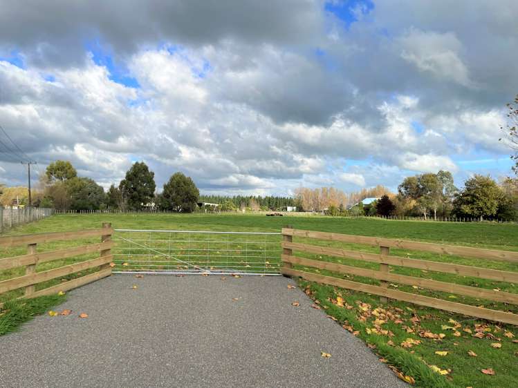 153 Halcombe Road Feilding_1