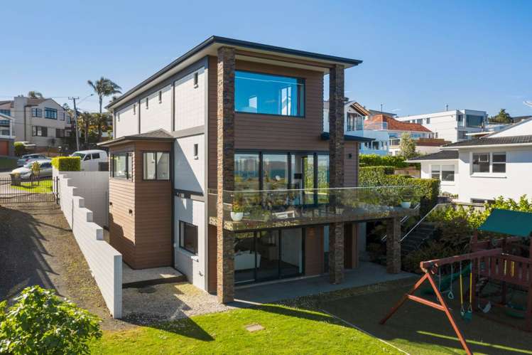 13 Seaview Road Castor Bay_31