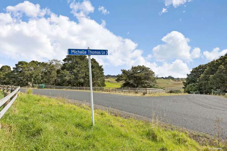 27 Michelle Thomas Lane Ramarama_6