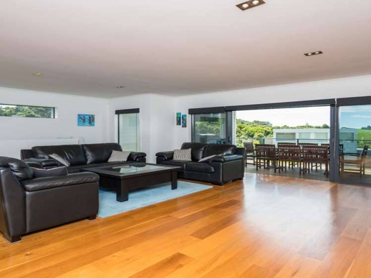 38 Taranga Road Langs Beach_13