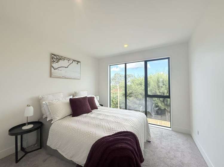 E/16 Imatra Place Sunnyhills_5