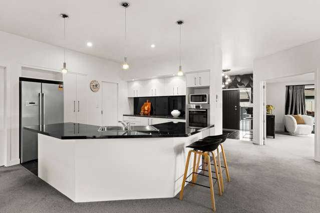 14 Arbuckle Road Frimley_3