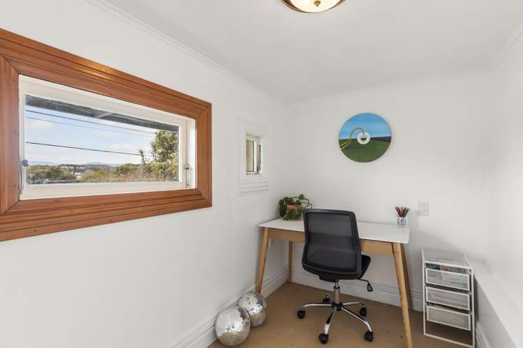 176 Sutherland Road Lyall Bay_10