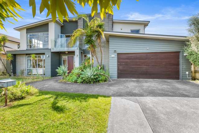Exquisite Family Home in Rangitoto Zone