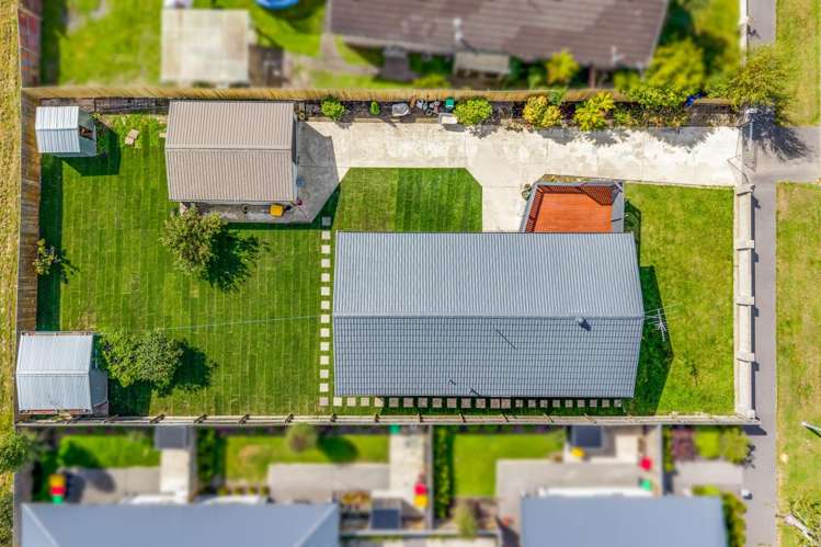 31 Denniston Crescent Redwood_15