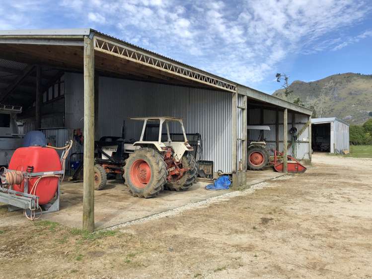 326 Abel Tasman Drive Kahurangi National Park_10