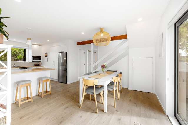 20 Sheraton Place Redwood_1