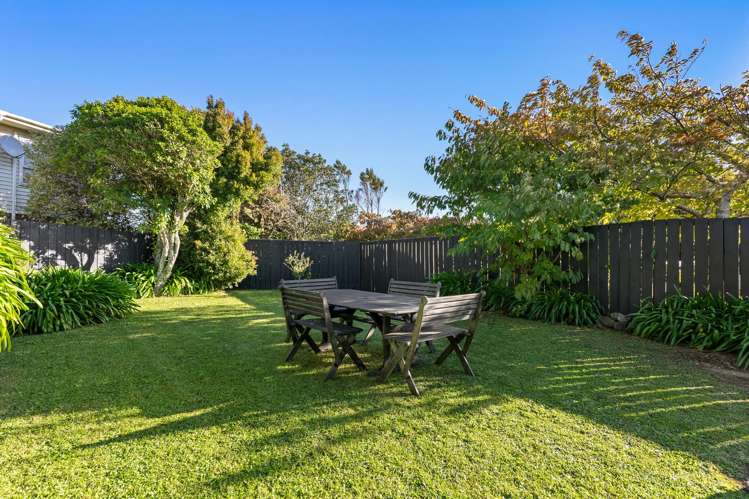 17b Colchester Crescent Newlands_10