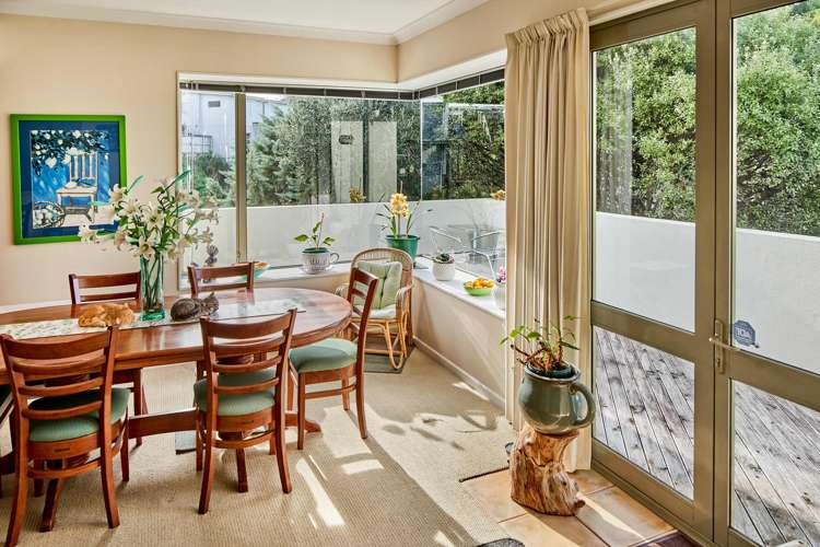 28 Saint Ives Drive Camborne_7