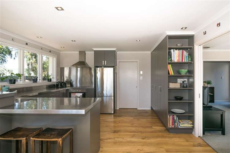 25 Newbourne Crescent Redwoodtown_6