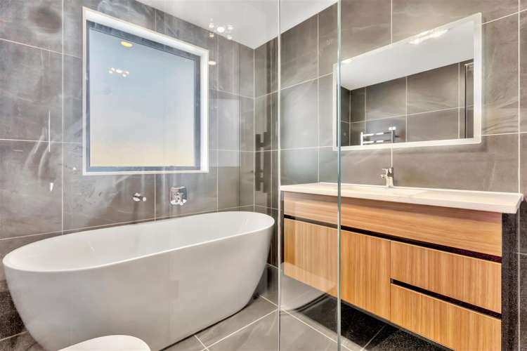 14 Whawhaki Road Beachlands_14