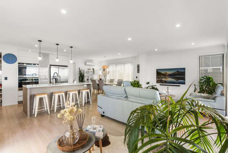 14 Thistle Close Beachlands_5