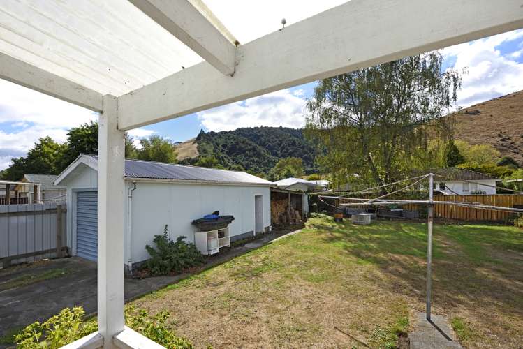 12 Kowhai Street Tapawera_10
