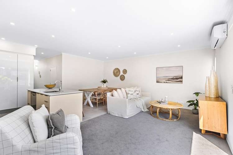 44 Owen Chapman Drive Red Beach_9