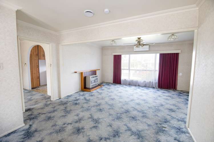 301 Kennedy Road Onekawa_5