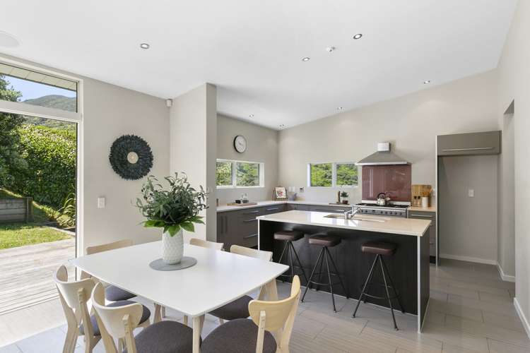 83 Silverstream Road Crofton Downs_2