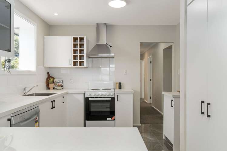 49 Greenhaven Drive Burwood_6