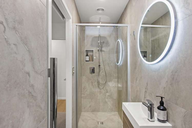 4/2 Stewart Street Raglan_22