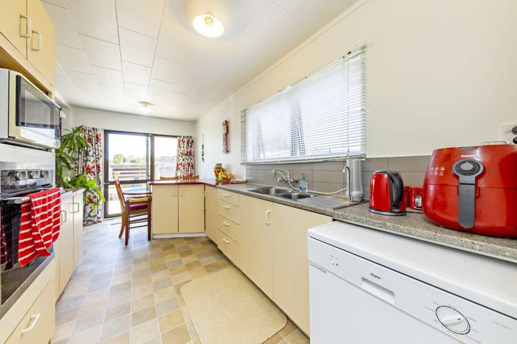 175 Mahia Road Wattle Downs_5