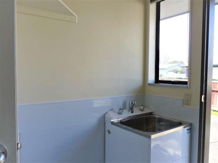 12a Columbus Crescent Flaxmere_6