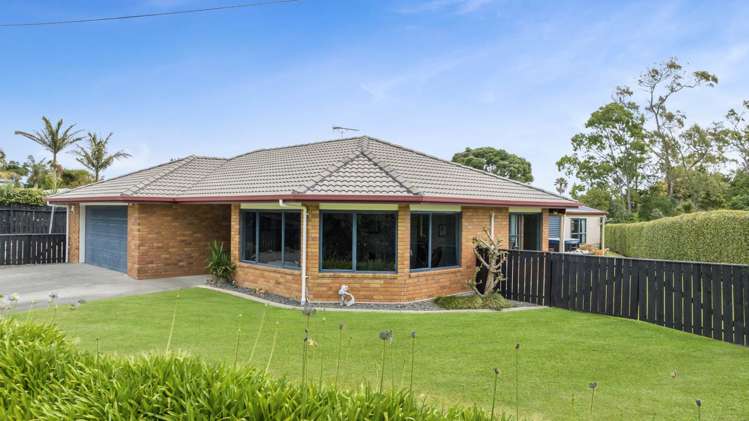 4a Sunkist Bay Road Beachlands_5